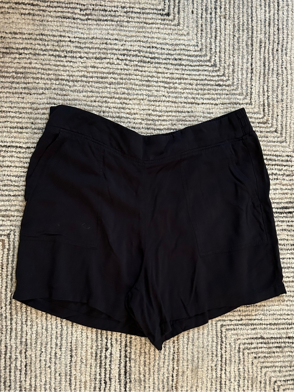 Wildfox size large Classic Black Women's Relaxed Shorts